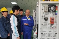 <b>新时代的劳动教育如何“破圈”</b>